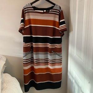 Neutral Tones / Striped / Knee Length / Dress